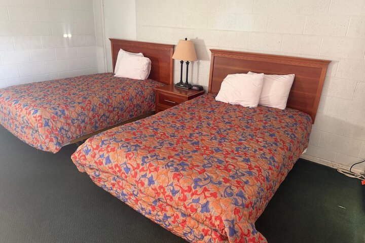 Room 5 of 17