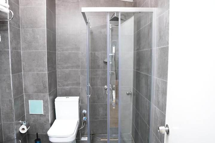 Room 12 of 12
