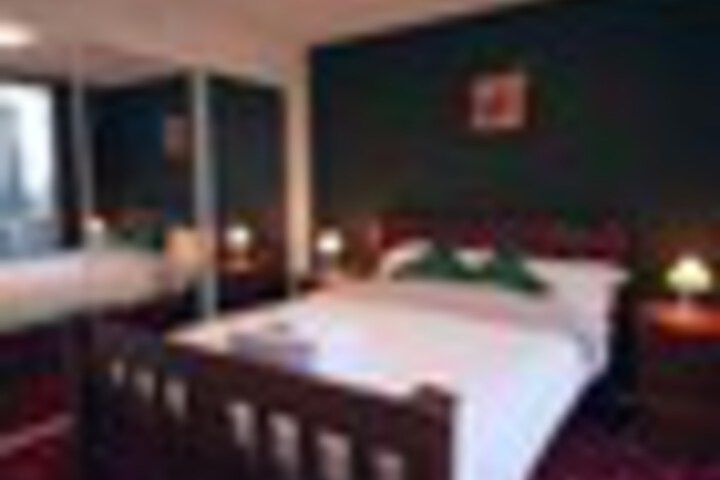 Room 29 of 66