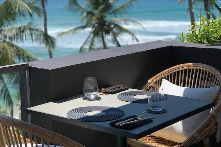 Dining 84 of 147