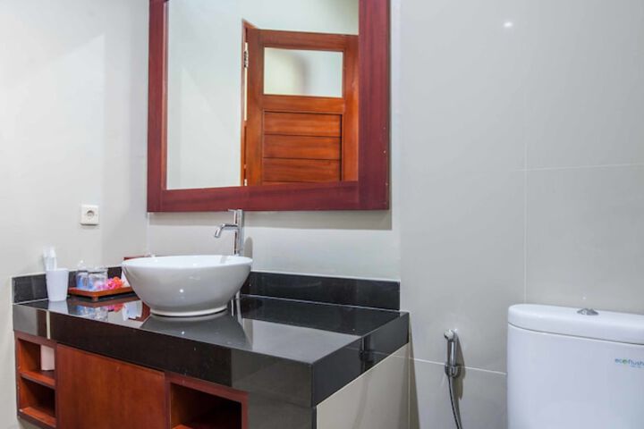 Clean Restrooms