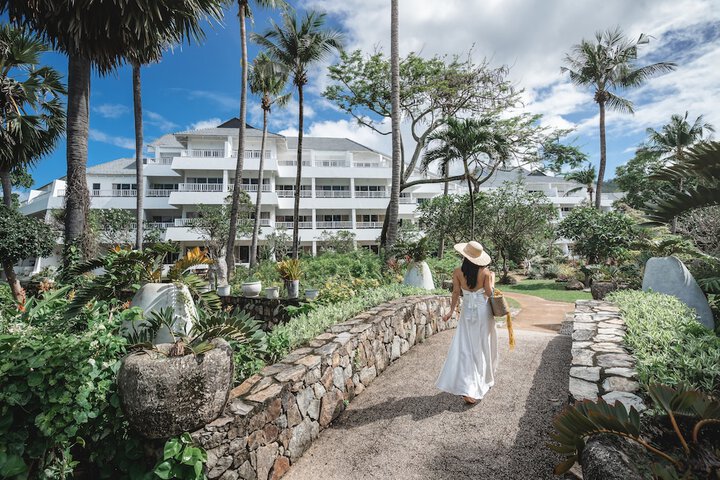 Hotel Exterior 267 of 310