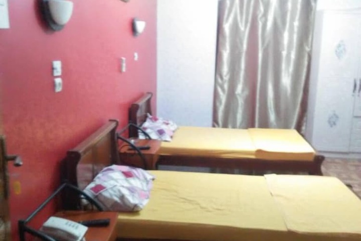 Room 16 of 62