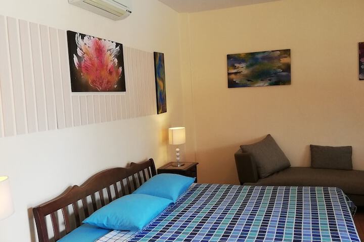 Room 12 of 53