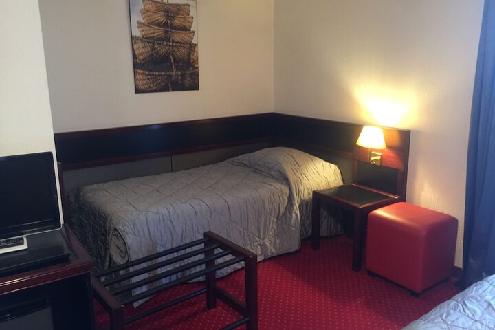 Room 15 of 29