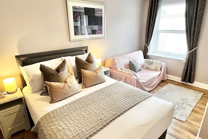 Room 21 of 74
