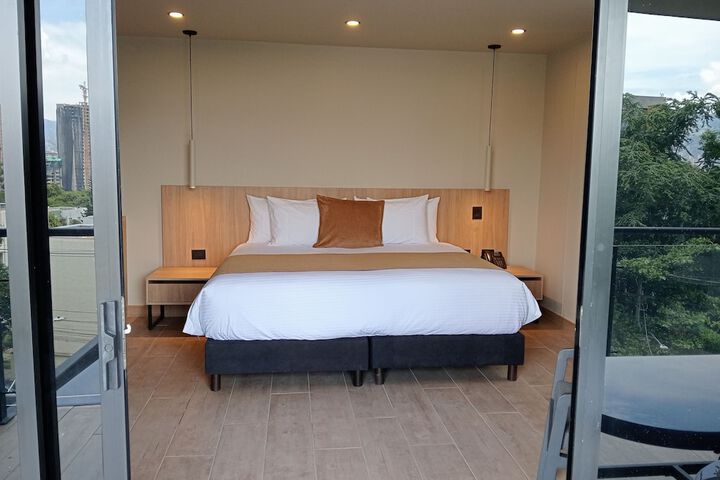 Room 31 of 123