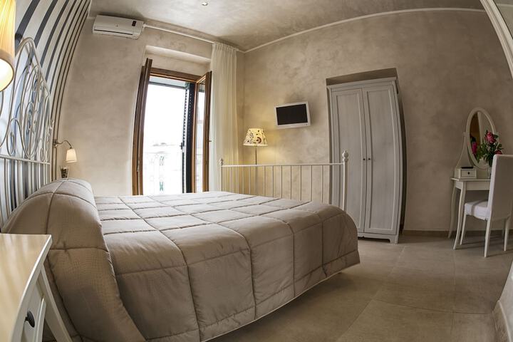 Room 22 of 55