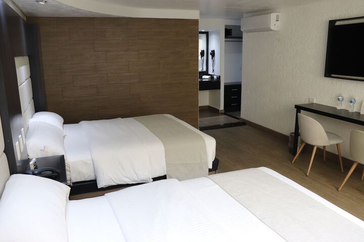Room 51 of 89