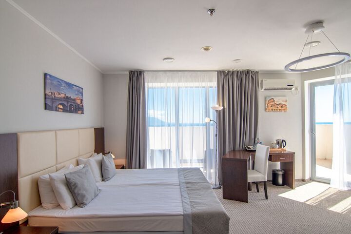Room 9 of 55