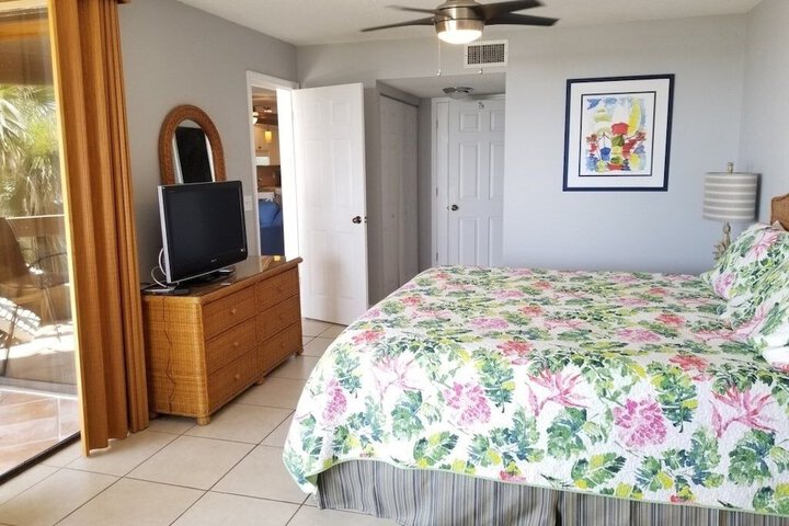Room 4 of 23