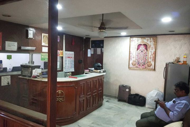 Room 38 of 61