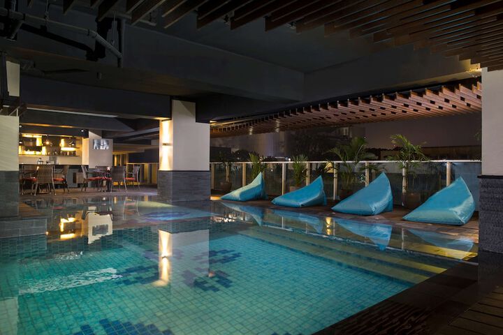 Hotel with Pool