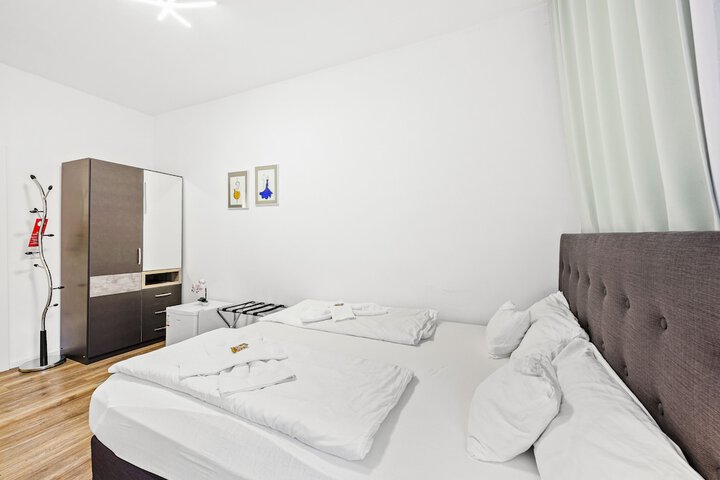 Room 18 of 45