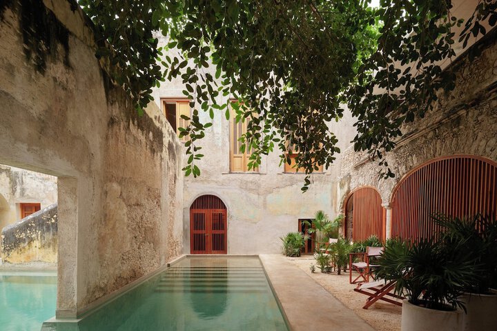 Pool 37 of 76