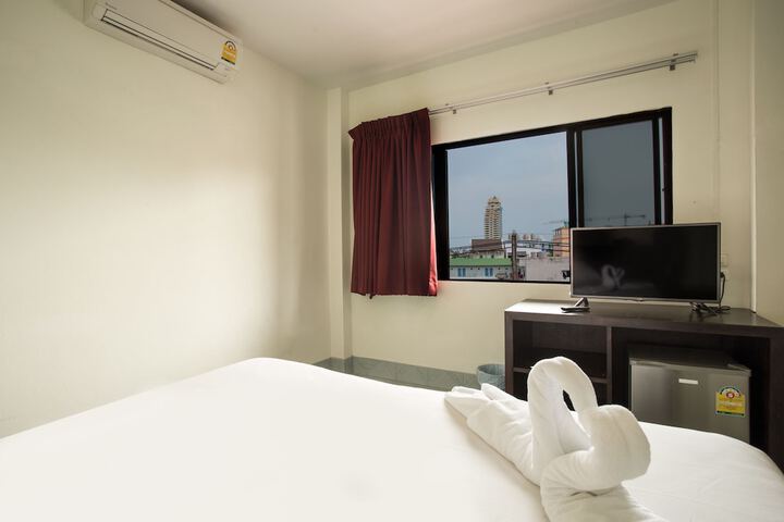 Room 14 of 29