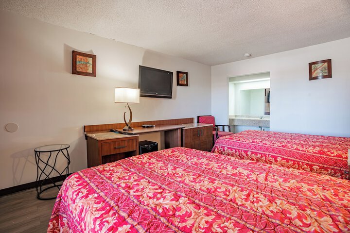 Deluxe 2 Double Beds (9 of 9)