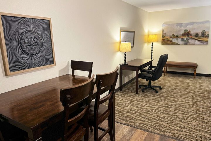 1 Queen Bed Pillow Top Mattress Flat Screen Television Microwave and Refrigerator S (2 of 15)