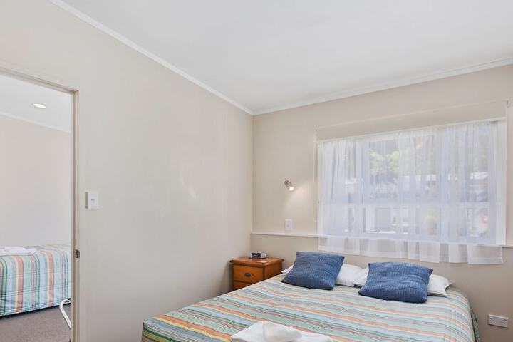 Room 10 of 37