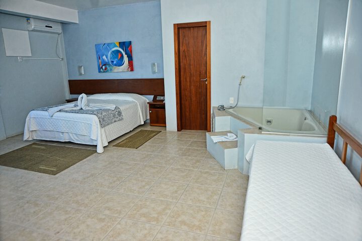 Room 22 of 50