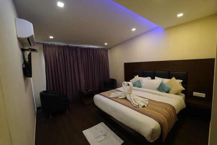 Room 4 of 31