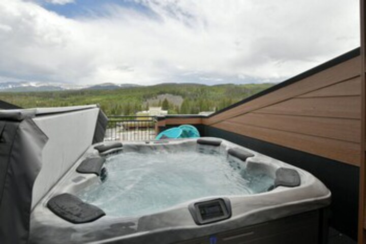 Photo of Arrow Luxury Townhomes by Winter Park Escapes