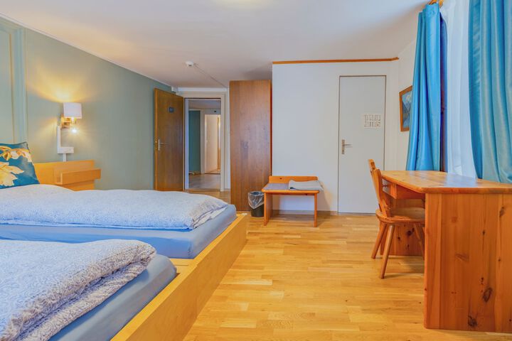 Room 20 of 37