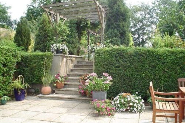 Photo 10