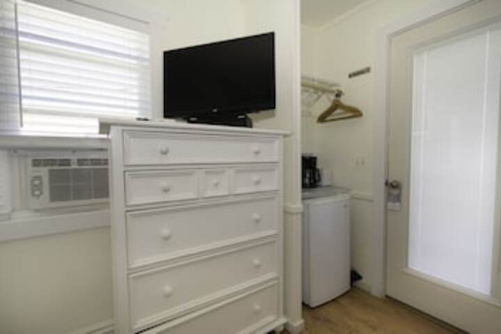 Room 64 of 384