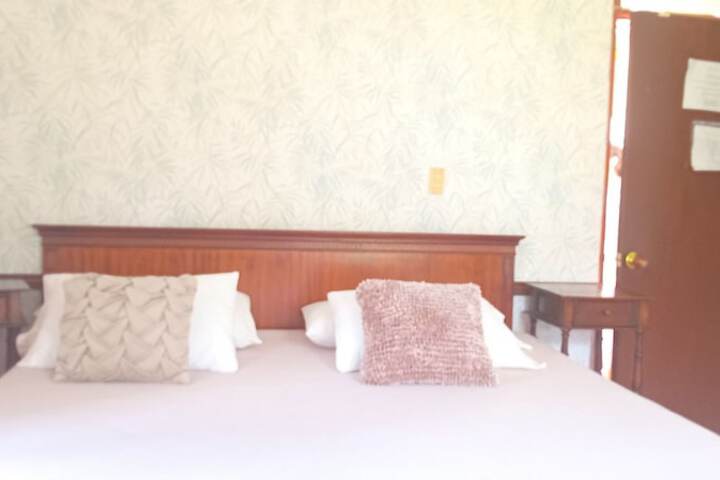 Room 7 of 89