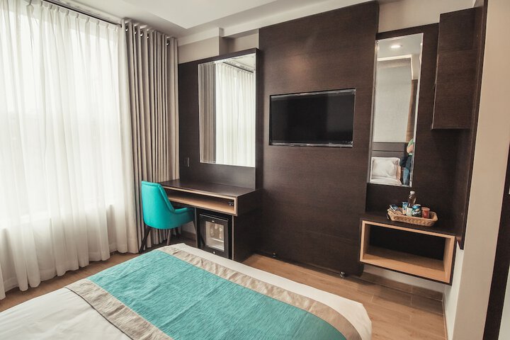 Room 26 of 74