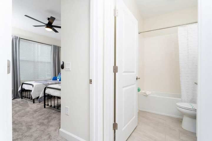 Room 82 of 144