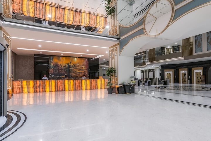 Hotel Interior 7 of 91