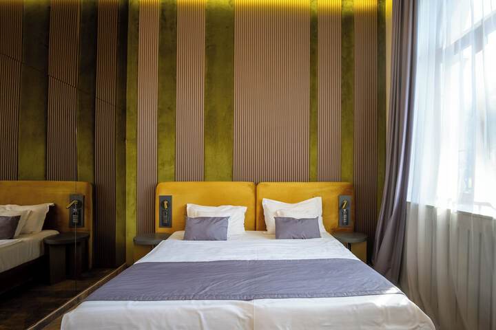 Room 62 of 120