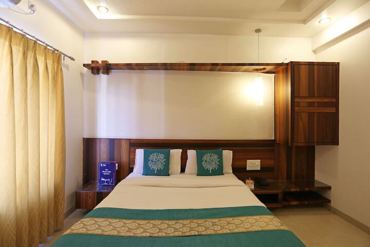 Room 4 of 19