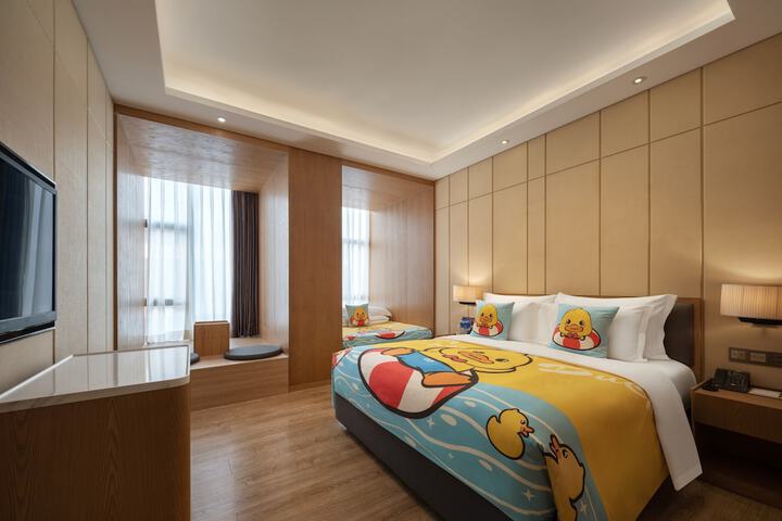 Room 33 of 101