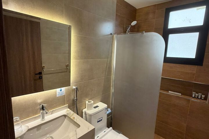 Room 10 of 15