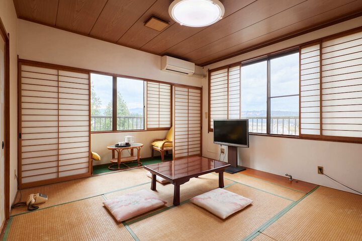 Room 18 of 75