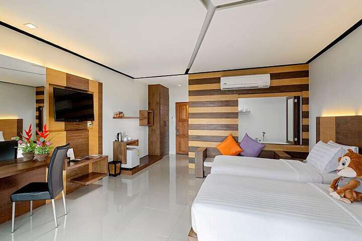 Room 21 of 46