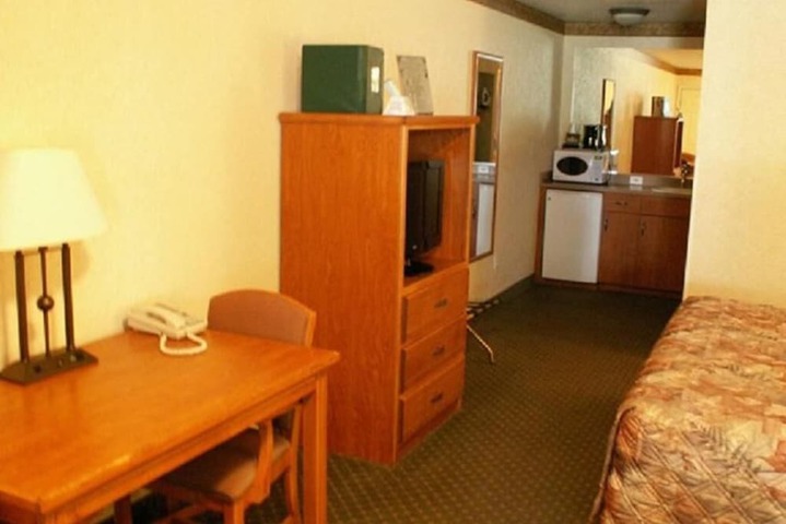 Room 2 of 15