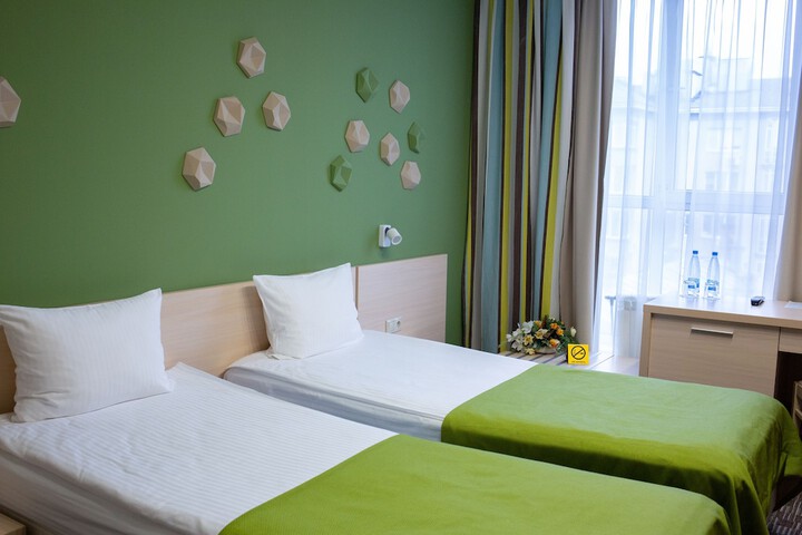 Room 7 of 38