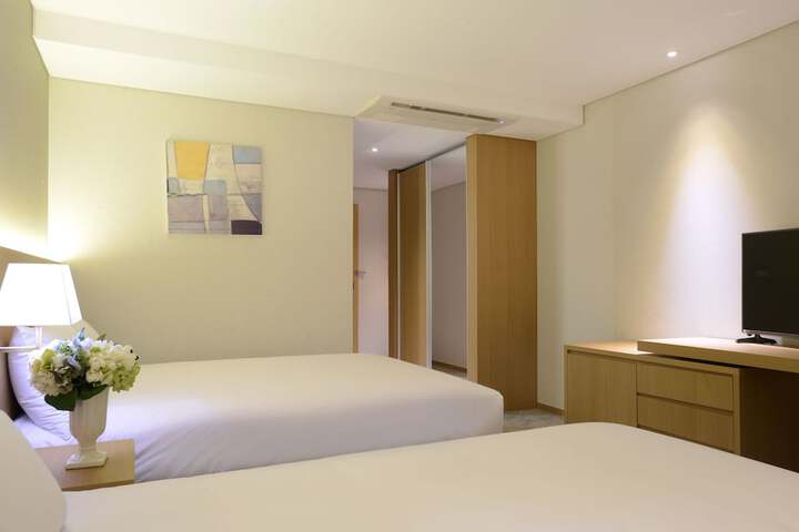 Room 15 of 69