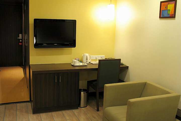 Room 10 of 51