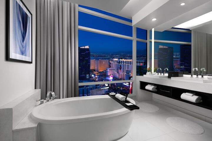 Room 42 of 110