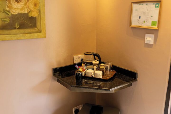 Breakfast/Coffee Service 24 of 67