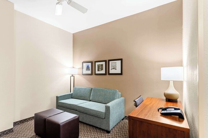 Room 35 of 54