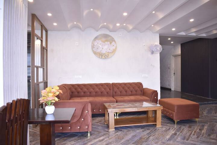 Hotel Interior 5 of 29