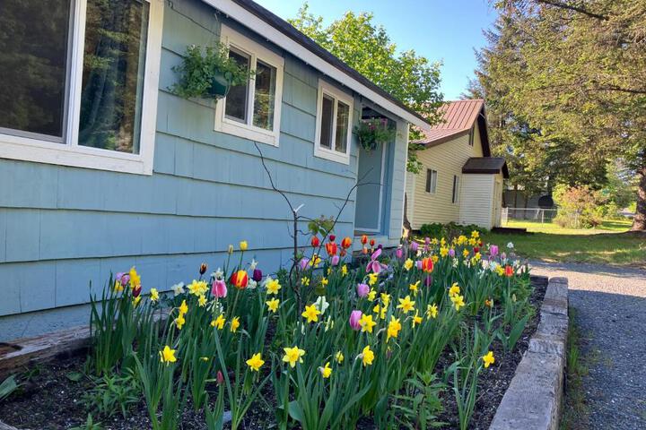 Two Lakes Guesthouse in Seward, AK