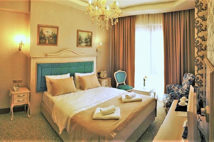 Room 9 of 45