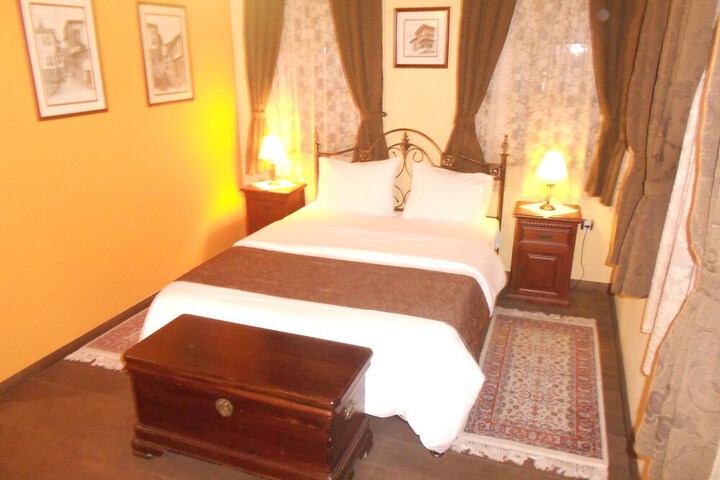 Room 16 of 34